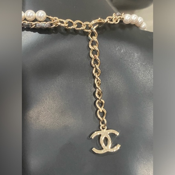 Chanel X Large Crystals CC pearl / iridescent double chains Necklace - Picture 5 of 7